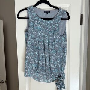 Max Edition Blue and Gray Floral Sleeveless Blouse